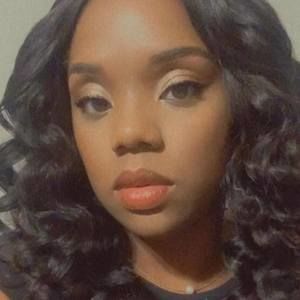 Meet your Posher, Britni